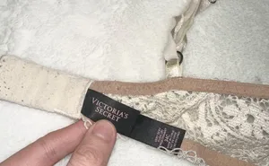 Victoria’s Secret Beige Lace Very Sexy Push Up Bra! thumbnail 6