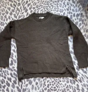 SO Sweater thumbnail 1