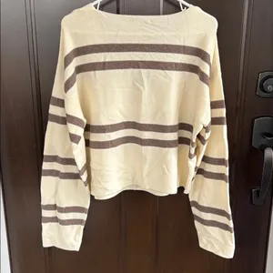 Like New LNA Clothing Sweater Size Large thumbnail 7