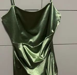 Light green junior  dress size med thumbnail 2