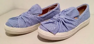 Bow Tied Sneakers Blue Size 9 thumbnail 1