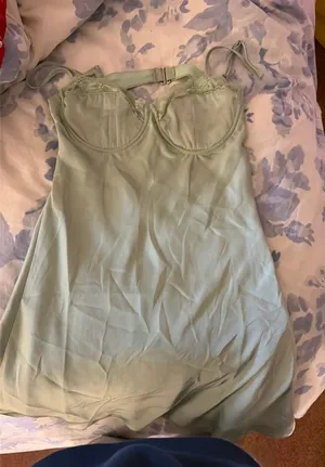 Princess Polly Dress Mini Green thumbnail 1