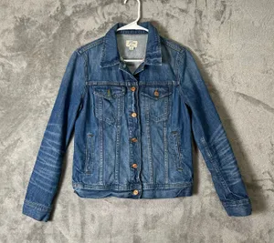 J.Crew Classic Denim Jacket Small Wash Fitted Button Front Trucker Style Classic thumbnail 1