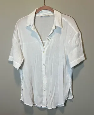 Abercrombie & Fitch White Oversized Crinkle‎ Button Up Shirt Short Sleeve Small thumbnail 1