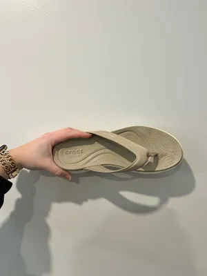 Crocs Dual Comfort Flip Flops Women’s 8 thumbnail 2