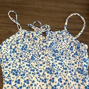 Summer floral midi dress thumbnail 2