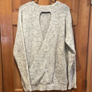RD style women’s pull over sweater with open back size large . thumbnail 2
