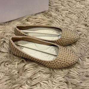 Gold bejeweled flat dress shoes size 6 NEW thumbnail 4