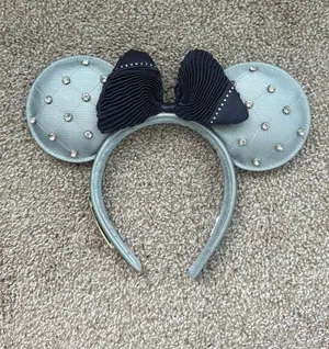 Disney Minnie Ears thumbnail 1