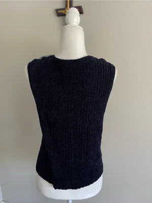 Two-Tone Ribbed V-Neck Button Front Sweater Vest - Burgundy & Gray thumbnail 4