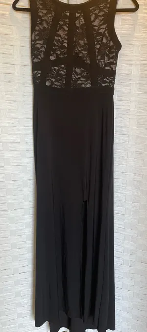 Morgan & Co. Black Lace Fitted Bodice Floor Length Dress Leg Slit Size 5/6 thumbnail 3