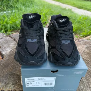 New Balance 9060 Running Girl shoes size 4.5 thumbnail 2