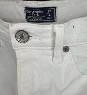 Abercrombie Ultra High-Rise Super Skinny Ankle thumbnail 4