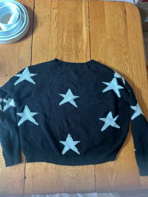 black and white star sweater thumbnail 4