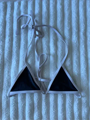 Edikted Dina Contrast Triangle Black and White Strappy Bikini Top thumbnail 2