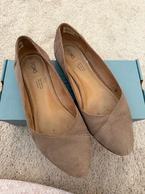 Julie Toms Flats thumbnail 1