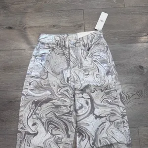 BDG Urban Outfitters High-Rise Baggy Jeans Marble Swirl Pink Rose Size 25‎ NWT thumbnail 3