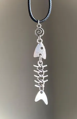 fish bone boho funky simple necklace🌀🐟💙 thumbnail 1