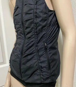 LULULEMON Black Lightweight Pleated Reflective Vest Size 4 thumbnail 6