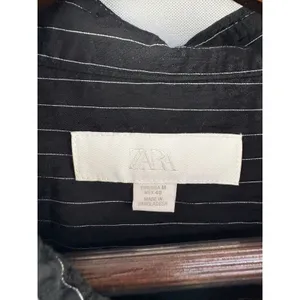 Women’s Zara Medium Black w/ White Stripes Button Up thumbnail 4