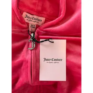 Juicy Couture NWT Pink Velour Zip Hoodie L Rhinestone Logo Y2K McBling thumbnail 9