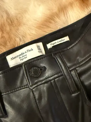 Abercrombie Vegan Leather Skinny Pant thumbnail 10