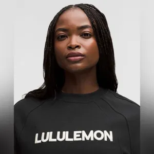 Lululemon NWT Scuba Oversized Pullover Wordmark Black Light Ivory Size M L thumbnail 5