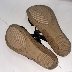 Crocs A-Leigh Black Cork Wedge Sandals Strappy Suede Like Style Women's Size 8 thumbnail 11