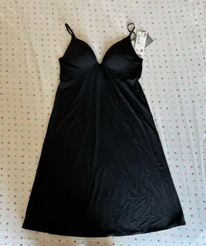 Uniqlo black airism plunging black bra slip dress with adjustable straps thumbnail 1