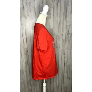 NWT‎ Texas Rangers Women's V-Neck T-Shirt Red Size 2XL Short Sleeve Casual thumbnail 2