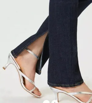 NWT PILCRO Anthropologie 28 Split Hem Straight Leg Jeans Stretch High Rise R11-7 thumbnail 3