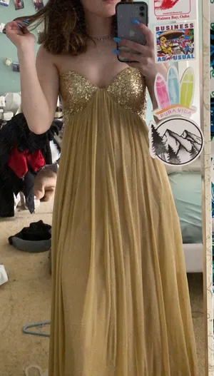 Prom Dress thumbnail 3