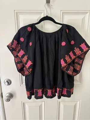 Roller Rabbit Jodha Embroidery Gracia Top Size Large thumbnail 4