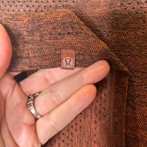 Lululemon Train to Be Tank Dot Camo Dark Terracotta Brown Mesh Relaxed‎ Fit thumbnail 4