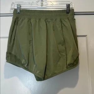 Thrive Societe Olive Green Women's Athletic Shorts size small. thumbnail 4
