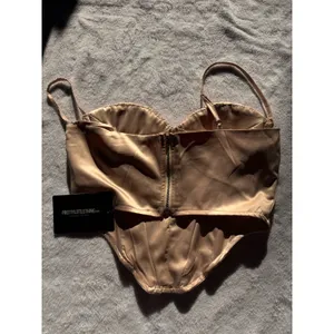 PRETTYLITTLETHING GOLD STRUCTURED SATIN SPLIT HEM HALTERNECK CORSET TOP size 6 thumbnail 6