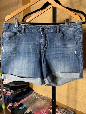 LC Lauren Conrad Roll Cuff Denim Shorts Distressed Size 16 EUC thumbnail 2