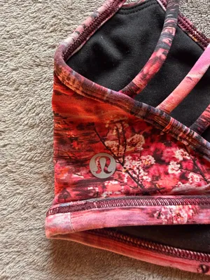 Lululemon Sports Bra  thumbnail 4