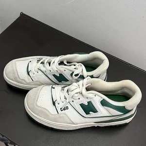 Sneakers size 7 new balance thumbnail 2