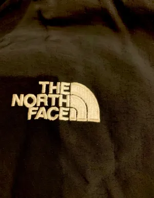 The North Face Women’s Retro late 90s black Denali fleece Jacket size S thumbnail 9