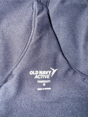 Old Navy Black Cropped Tank Top thumbnail 6