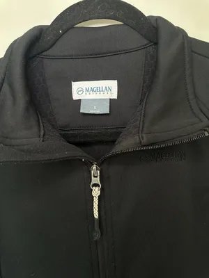 Magellan Outdoors Women's Black Full-Zip Fleece and Softshell Vest Size S thumbnail 2