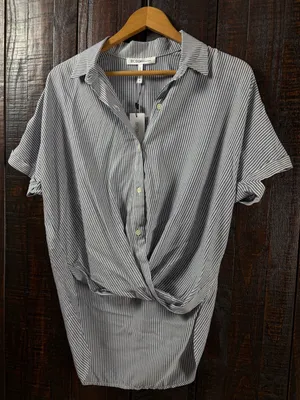 BCBGeneration Pinstripe Twist-Front Hi-Low Buttobg front Shirt NWT XS thumbnail 5