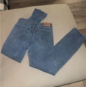 Levi’s Jeans Straight Women’s thumbnail 3