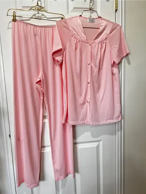 Vintage Vanity Fair Pajama Set Pink Size Small Top And Bottom Nylon thumbnail 6