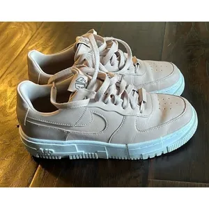 Nike‎ Air Force 1 Pixel Beige Womens 7.5 Platform AF1 Sneakers thumbnail 6