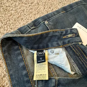 NWT Dazy Wide-Leg Denim Shorts Size M | Festival Concert Beach K-Pop Streetwear thumbnail 7