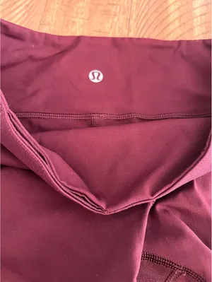 Lululemon OG Wunder Under Cropped Leggings Burgundy Berry Red Size 6 thumbnail 3