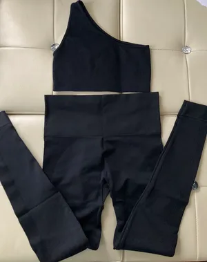 Set Active Onyx Leggings & Matching One Shoulder Bra thumbnail 3