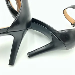 Naturalizer Black Leather Upper Kinsley Heeled Sandals Size 10 thumbnail 10